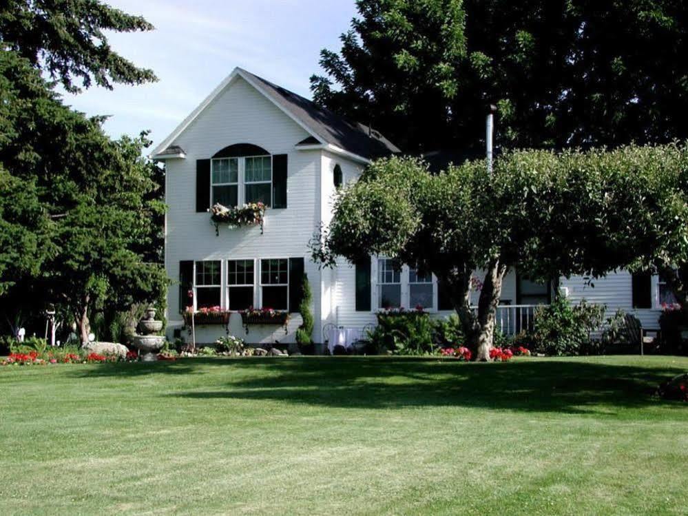 Cozy Rose Inn Prosser Exterior photo